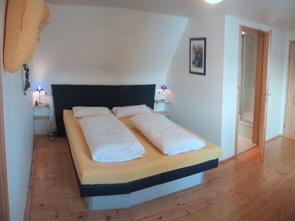 Worners Schloss Weingut & Wellness-Hotel Прихсенщад Екстериор снимка