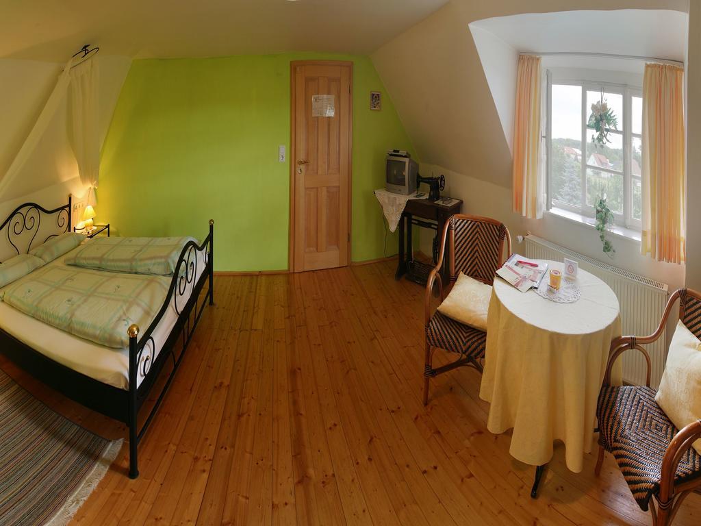 Worners Schloss Weingut & Wellness-Hotel Прихсенщад Екстериор снимка