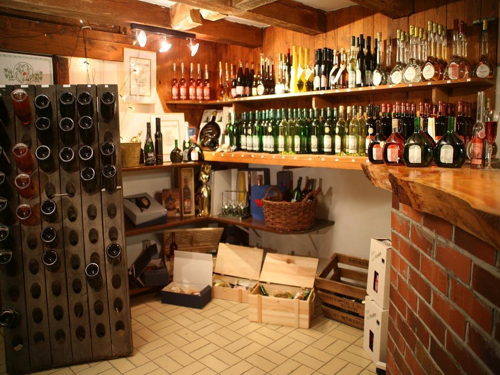 Worners Schloss Weingut & Wellness-Hotel Прихсенщад Екстериор снимка